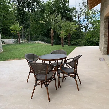 Βίλα Ciriella Village